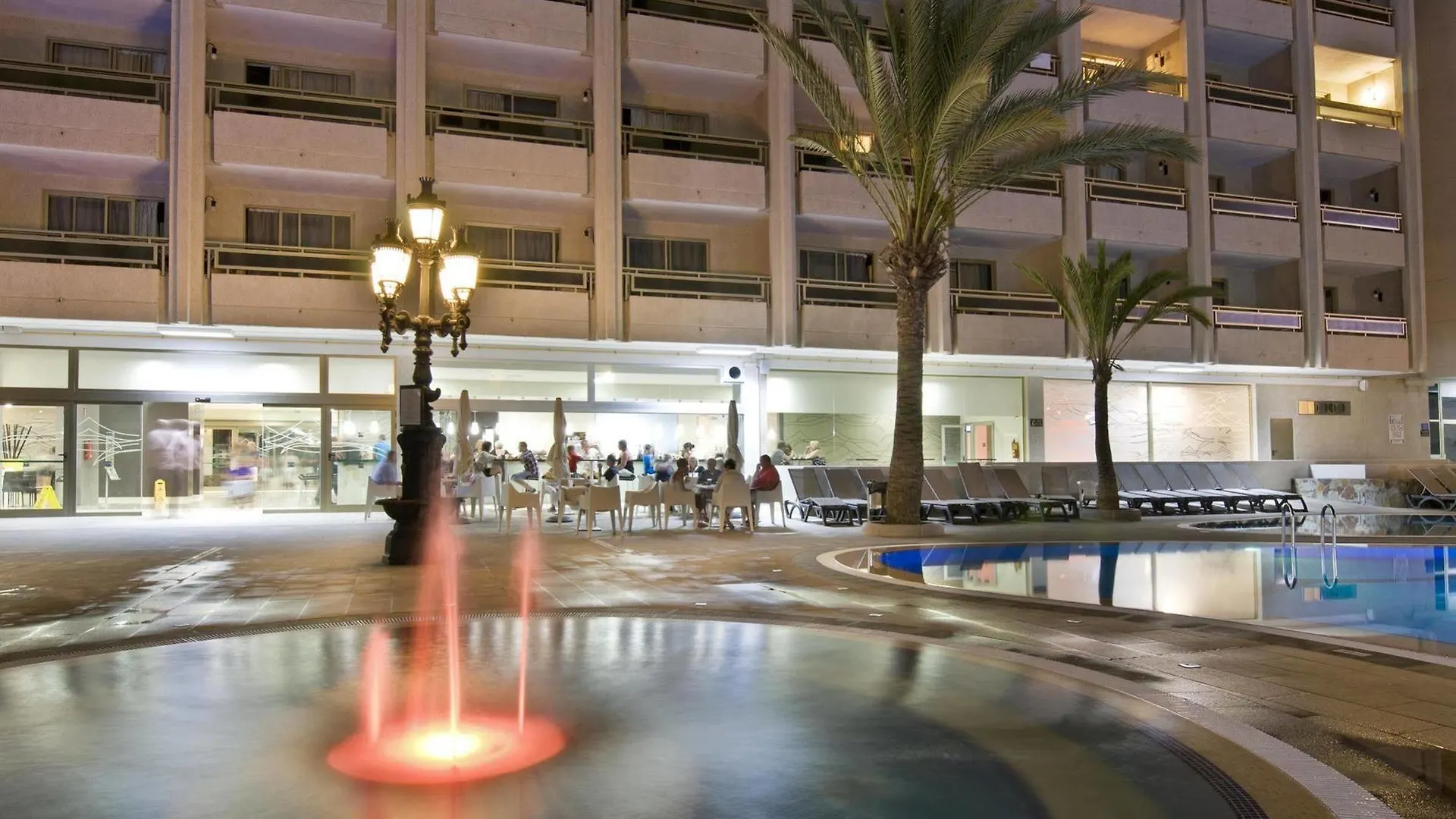 Kn Aparthotel Columbus Playa de las Américas 3*,