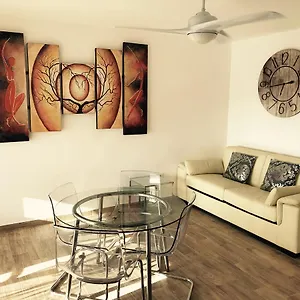 Floritas Apartment
